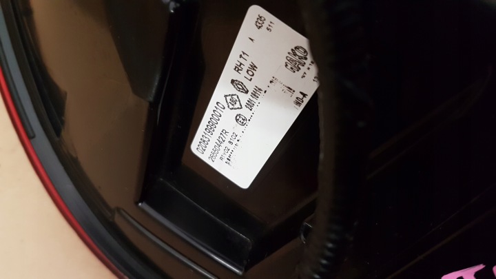 RENAULT CAPTUR II 2020 PHARE ARRIÈRE DROITE
