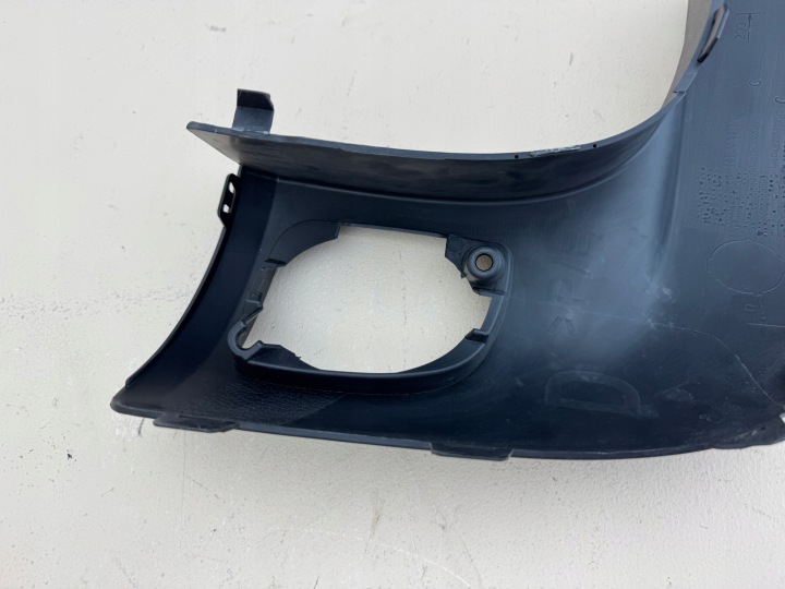 RENAULT KANGOO II 2 07R- MOULURE ANGLE PARE-CHOCS DROIT ARRIÈRE 8200499042