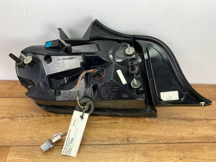 PHARE DROIT ARRIÈRE FORD MUSTANG VI 2015+