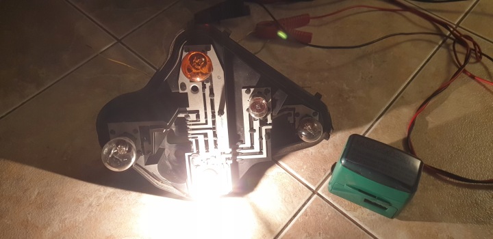 PEUGEOT 207SW 207 SW UNIVERSEL DOUILLE D'AMPOULE PHARE ARRIÈRE ARRIÈRE PUCE GAUCHE