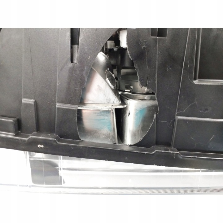 VOLVO TRUCKS FM PROJECTEUR 1EL010478-10
