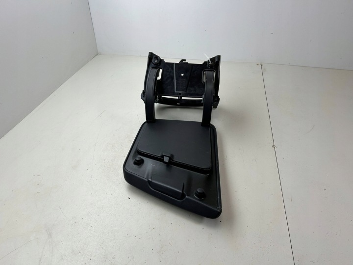 ACCOUDOIR VOLVO XC60 II (246) 31469700 2.0L GASOLINE 2020