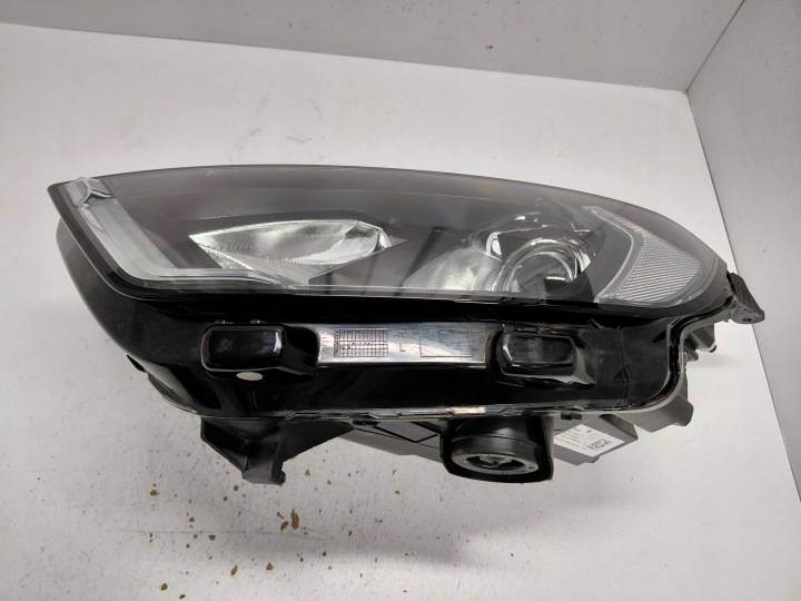 FORD ECOSPORT LIFT LENTILLE ST NOIRE PHARE GAUCHE