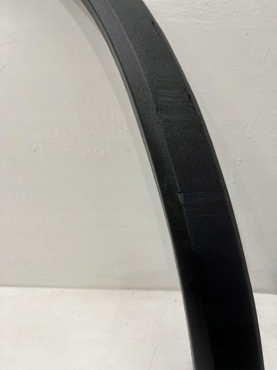 SKODA KODIAQ MOULURE GARDE-BOUE DROIT AVANT 565854732