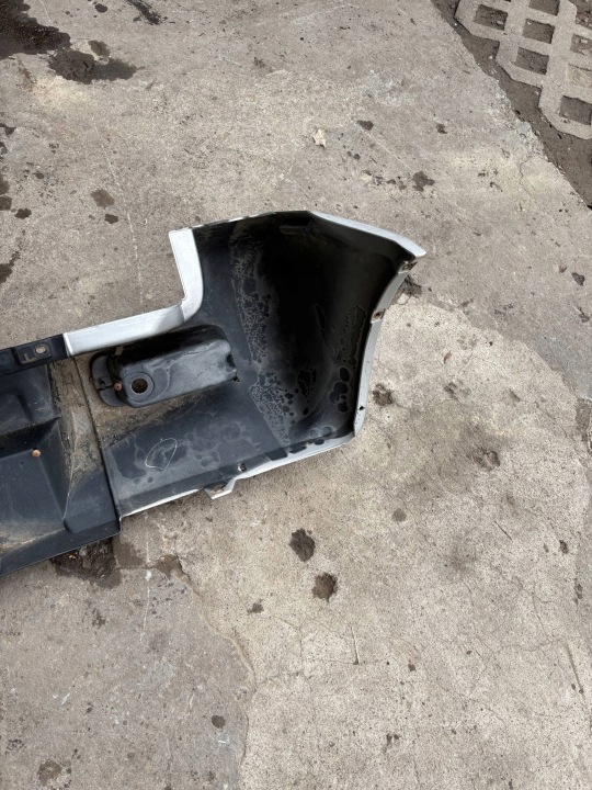 PARE-CHOCS ARRIÈRE ARRIÈRE SUZUKI JIMNY 98- 7181181A00