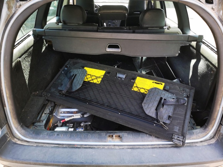 VOLVO V70 TUYAU AQUATIQUE 2000 2.5L