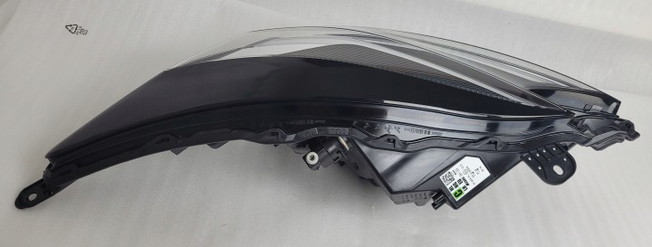 PHARE GAUCHE AVANT TOYOTA AYGO X 2022- COMPLET LED KOITO OH-33