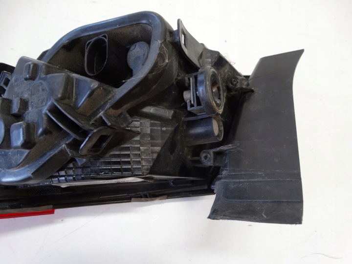 PHARE ARRIÈRE GAUCHE SEAT LEON III 5F0945207E