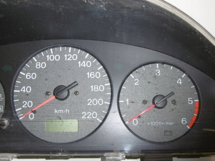 MAZDA 323F 98-00 2,0D COMPTEUR TABLEAU DE BORD 5D B1 BJ5A C