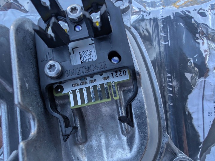 BMW X3 G01 2018 GAUCHE CÔTÉ MODULE DIRECTEUR STATECZNIKIEM LED