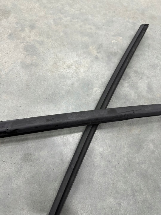 MOULURE PARE-BRISE AUDI A3 8Y OE ENSEMBLE