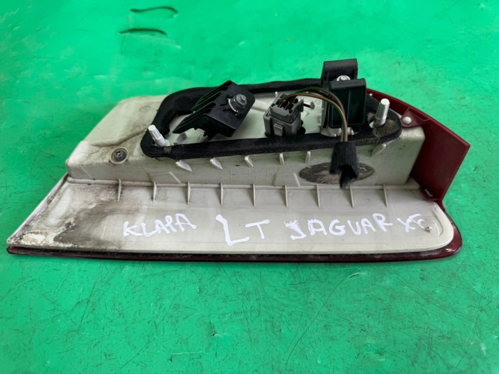 PHARE GAUCHE ARRIÈRE ARRIÈRE AVEC COUVERCLES DE COFFRE COUVERCLES DE COFFRE JAGUAR XE X760 14- EUROPE
