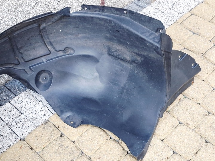 AUDI A1 8X 10R- PASSAGE DE ROUE AVANT DROIT KRYVIY RIG 8XA809962A OE