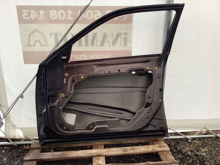 PORTES AVANT DROITE CÔTÉ LANCIA THEMA USF6484