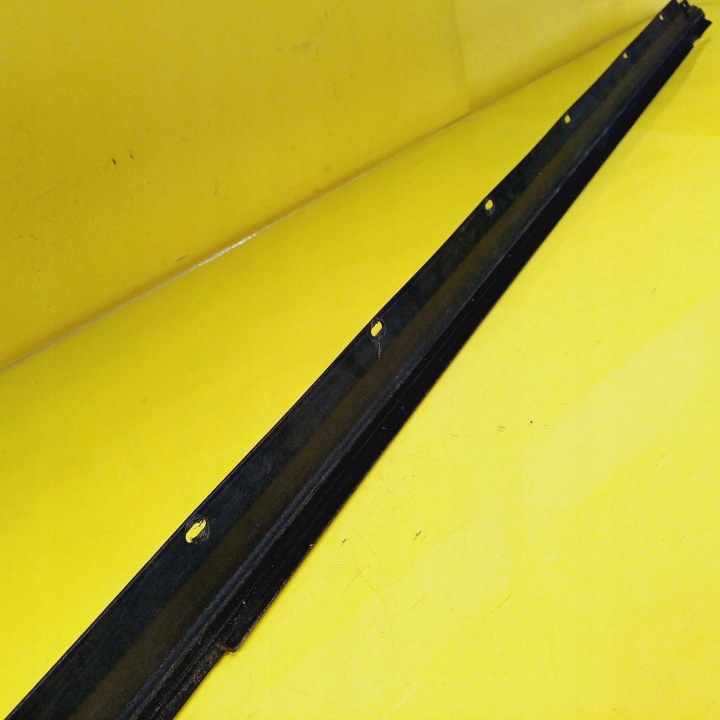 MOULURE RACLOIR CHROME GAUCHE AVANT AUDI A6 S6 C5 UNIVERSEL 4B0853283 NR3