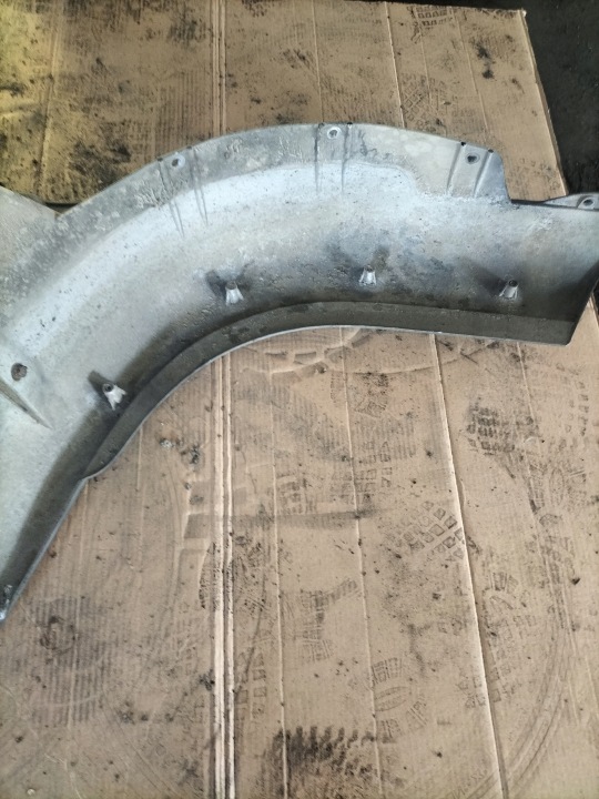 PASSAGE DE ROUE DEGRÉ IVECO OE 504039202