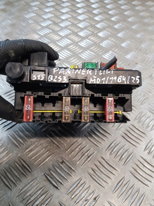 BOÎTE FUSIBLES MODULE BSM B5 9657608580 PARTENAIRE I LIFT 05R-