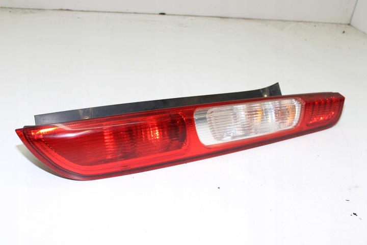 FARO DERECHA PARTE TRASERA PARTE TRASERA 4M51-13404-A FORD FOCUS MK2 5D HATCHBACK 07R 