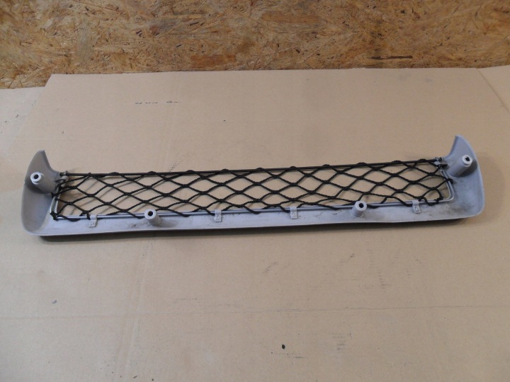 POCHE GRILLE DROITE PEUGEOT PARTENAIRE 9629719377