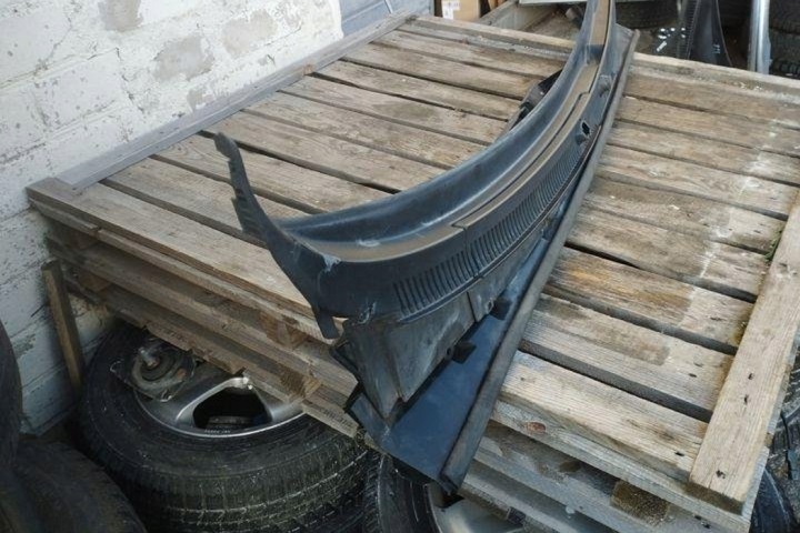 PLASTYK ESSUIE-GLACES AVANT FIAT CROMA (154_) 735387351 1.9L DIESEL 2006