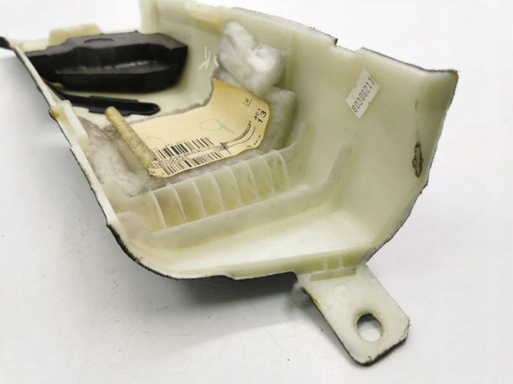 MERCEDES-BENZ R W251 2008 GAUCHE CÔTÉ PROTECTION CENTRALE MONTANTS C
