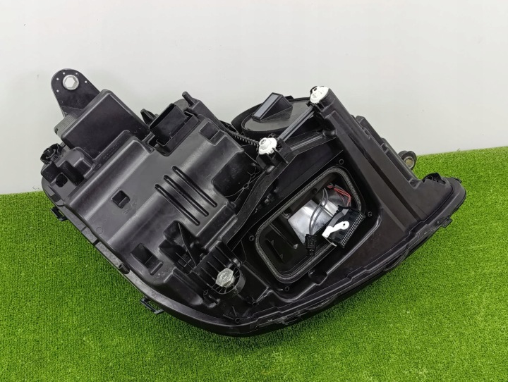 MERCEDES E-KLASA W213 A213 LIFT PHARE GAUCHE AVANT COMPLET LED PERFORMANCE EUROPE