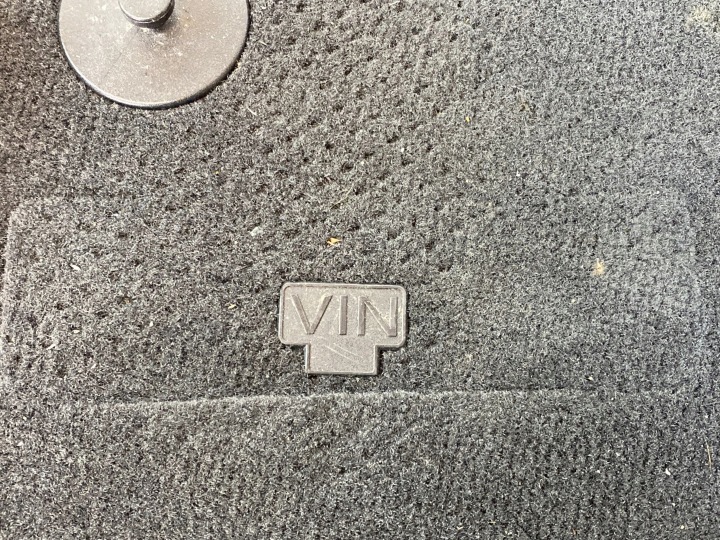 2023 JEEP GRAND CHEROKEE WL REVÊTEMENT PLANCHER AVANT