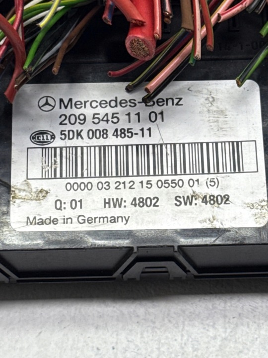 MERCEDES CLK W209 MODULE CONTRÔLEUR SAM FUSIBLES 2095451101