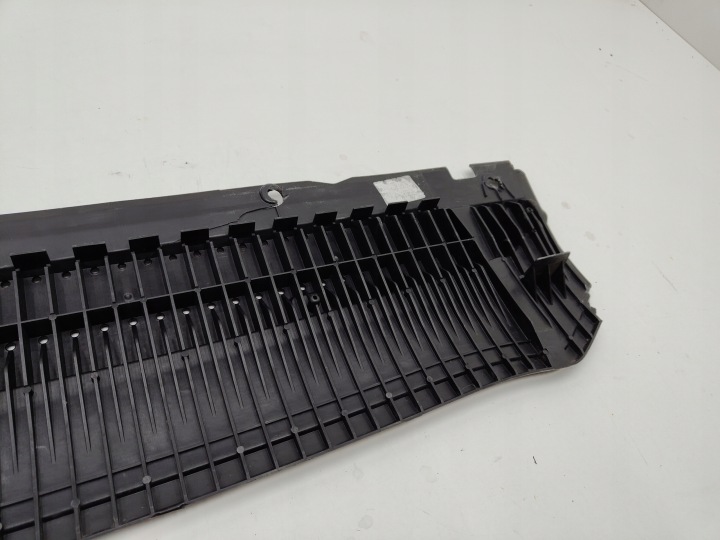 AUDI A5 8T PROTECTION PLAQUE PARE-CHOCS AVANT AVANT 8T0807611A PHOTO