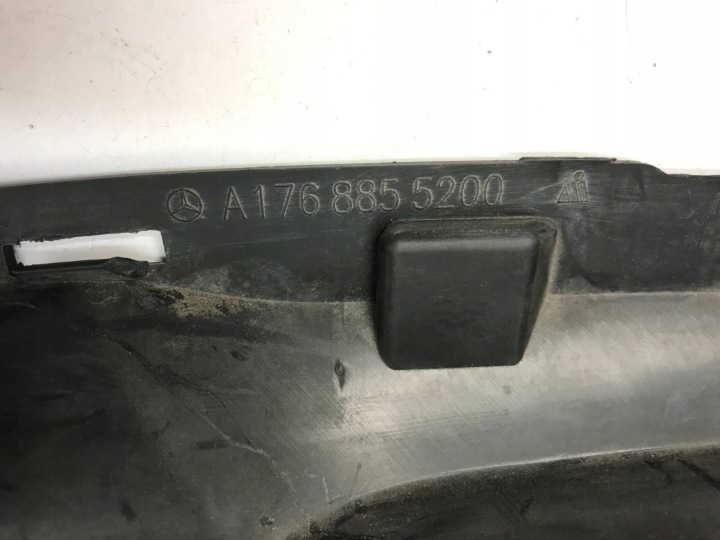 10516. MERCEDES W176 VOLANT ADMISSION GAUCHE AVANT A1768855200
