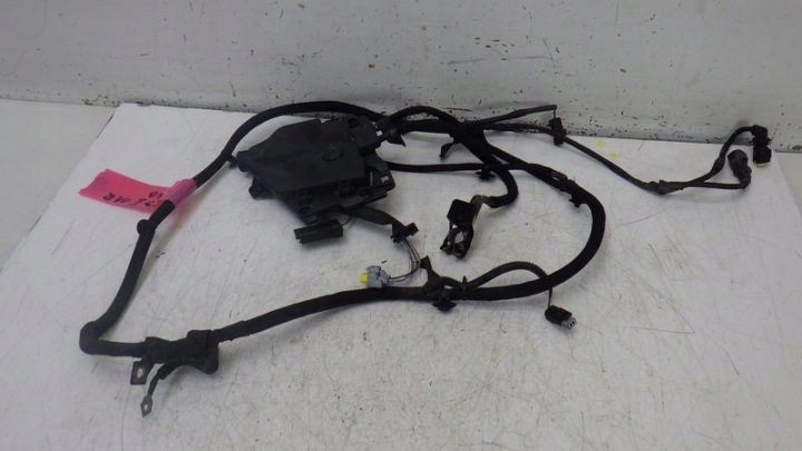 FAISCEAU DE CÂBLES INSTALLATION ÉLECTRIQUE MODULE BATTERIE CITROEN C3 II 1.4 9674808180