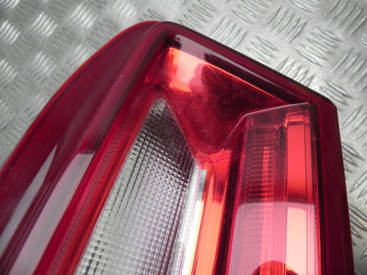FEUX ARRIÈRE CHEVROLET CAMARO 2016 AVEC GAUCHE 23361125