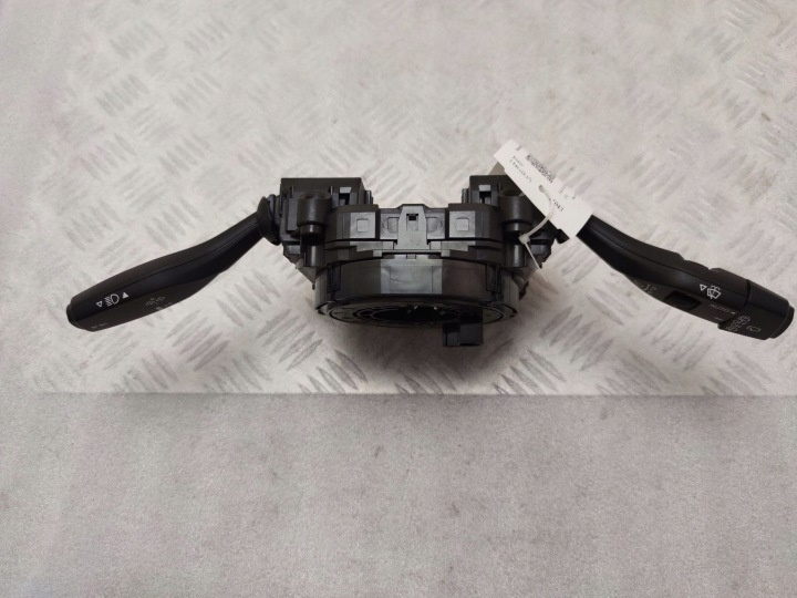 BMW 2 F46 MANETTE COMMUTATEUR CLIGNOTANTS ESSUIE-GLACES