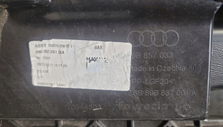 AUDI Q4 E-TRON CONSOLE PLANCHE COCKPIT ORIGINAL 89B857033