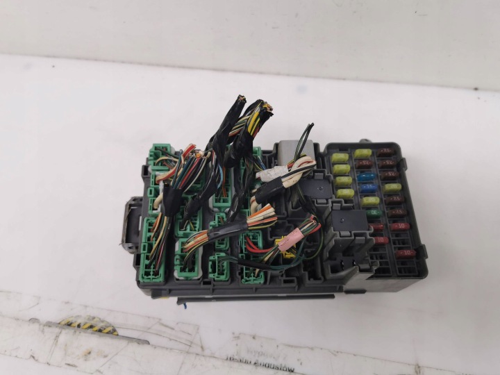 BOÎTE FUSIBLES HONDA CR-V II 2.2 I-CDT 3820A-S9A-G030 ALL/16