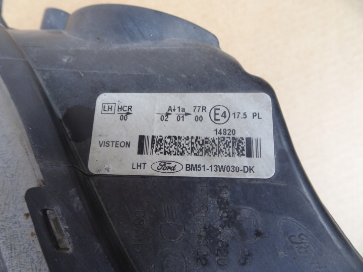 FORD FOCUS MK3 10-14R PHARE GAUCHE DROITE AVANT BM51-13W029-DK BM51-13W030-DK