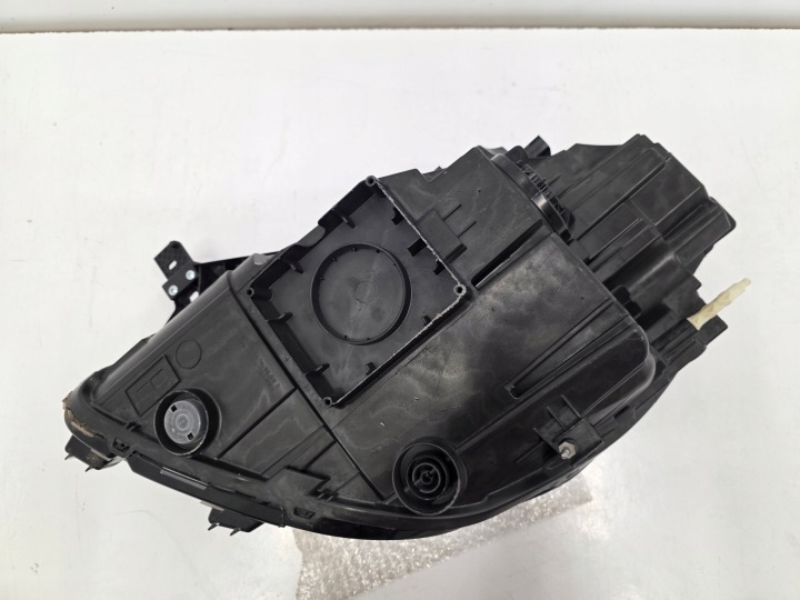 PHARE AVANT AVANT DROITE FORD PUMA L1TB-13E014-EK EUROPE