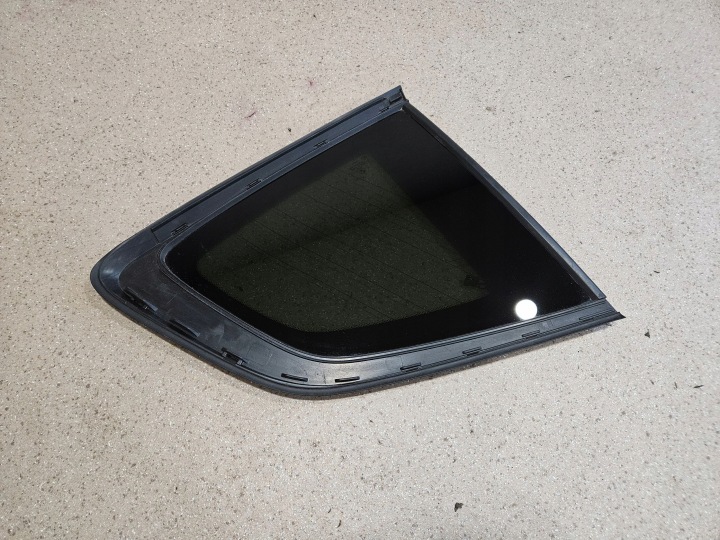 VITRE TRIANGULAIRE PORTES ARRIÈRE CÔTÉ GAUCHE BMW X3 G01 7410067