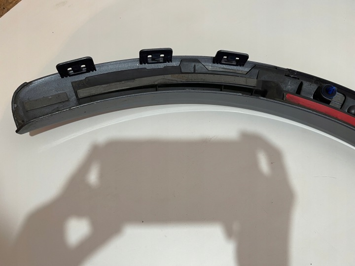 AUDI Q3 MOULURE SUR AILE GAUCHE ARRIÈRE 8U0853817C