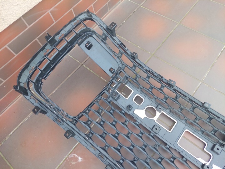 PARE-CHOCS GRILLE PARE-CHOCS GRILLE HYUNDAI STARIA