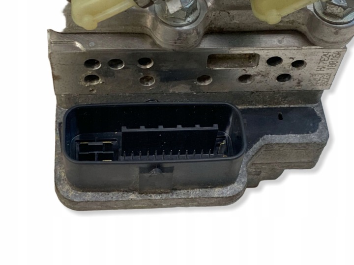 2017 TOYOTA RAV 4 (XA40) POMPE ABS 4721042090