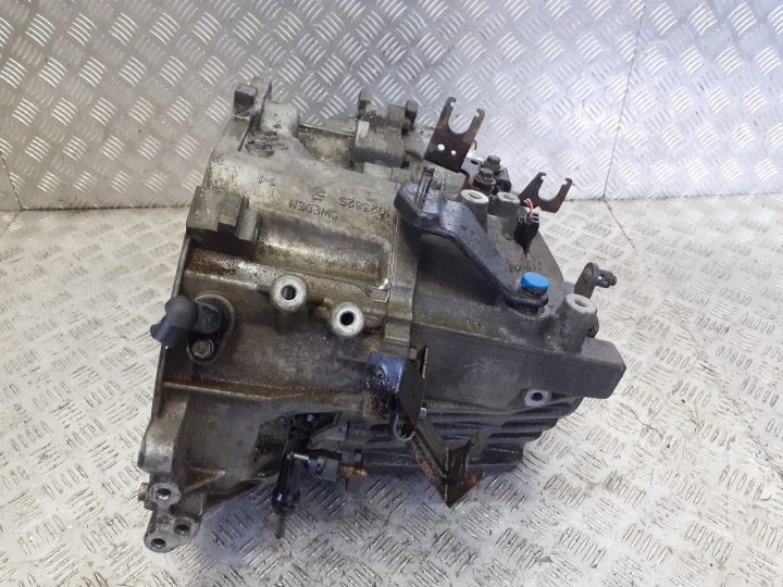 BOÎTE DE VITESSES MITSUBISHI CARISMA 1.9 DID 1023678