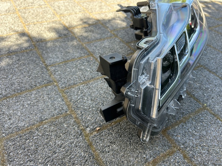 PHARE GAUCHE TOYOTA COROLLA E21 BERLINE 81150-02T31
