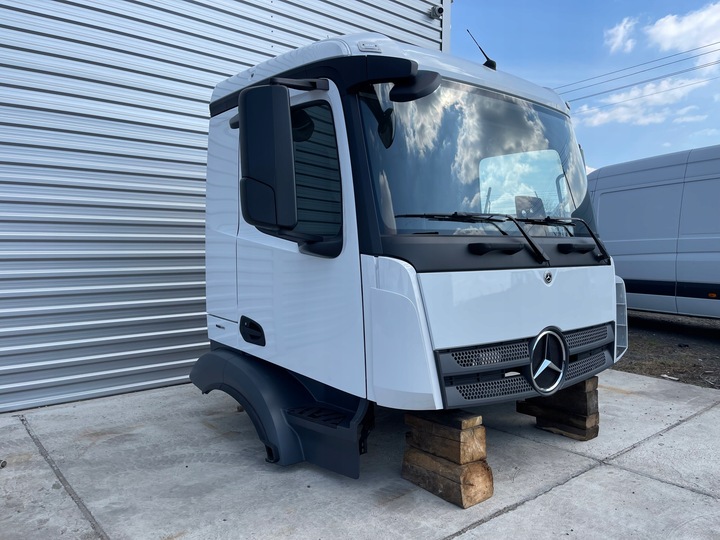 CABINA MP4 ACTROS M-CAB CLASSICSPACE 2.30 170MM 