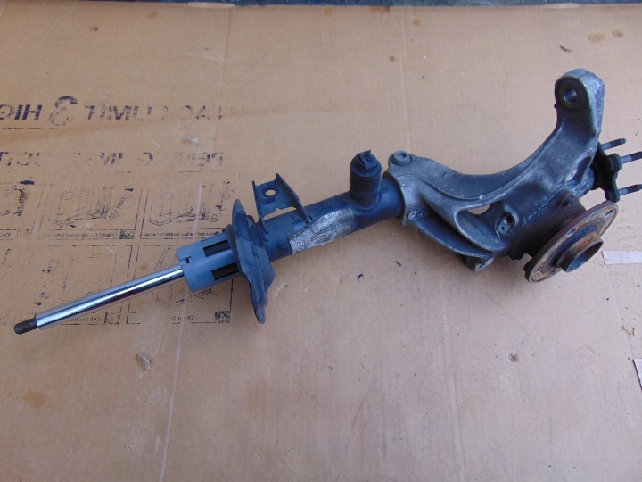 ROTULE DE DIRECTION MOYEU GAUCHE AVANT VW GOLF VIII 5FA413032A 5WA407257A