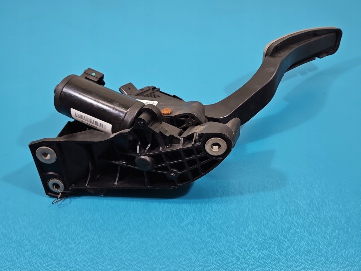 PÉDALE GAZ POTENTIOMÈTRE MASERATI QUATTROPORTE II 13- 681941133AB 3.0 V6