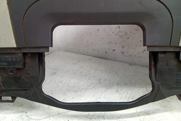 CHÂSSIS FILTRE AIR MERCEDES-BENZ M (W164) A2730901001 5.46L GASOLINE