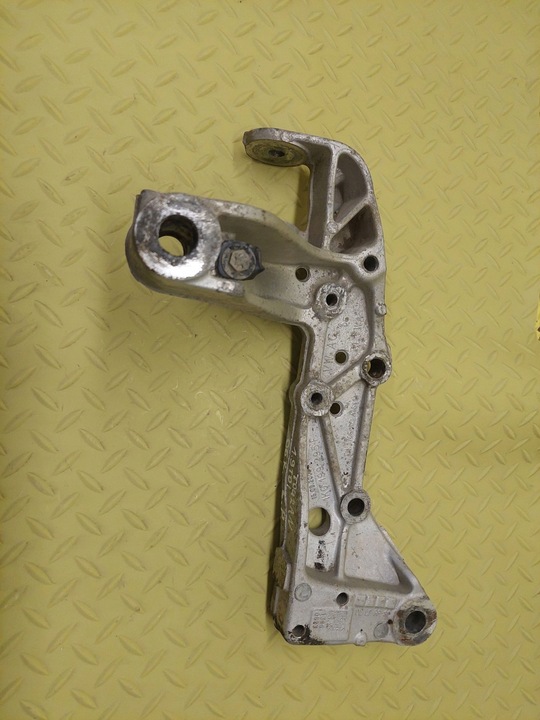 VW TOURAN 1.9 TDI MOUNTING SWINGARM LEFT FRONT 1K0199295F photo 1 - milautoparts-fr.ukrlive.com