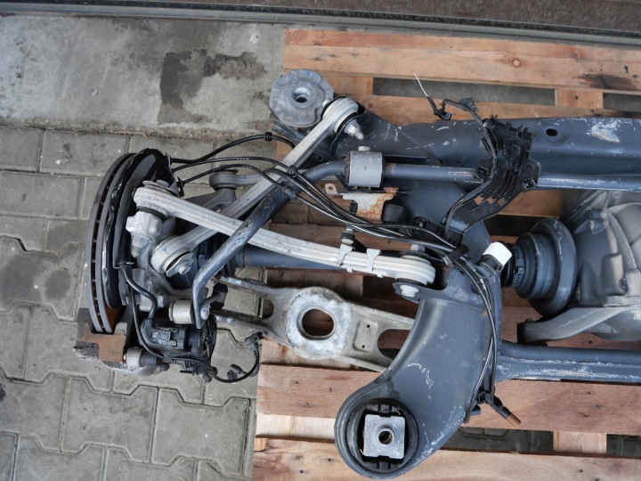 POUTRE SUSPENSION ARRIÈRE ARRIÈRE DIFFÉRENTIEL MERCEDES W211 UNIVERSEL