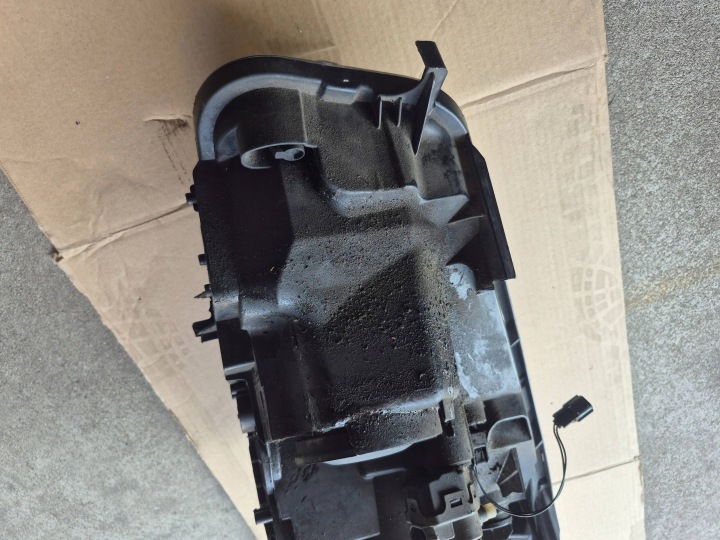 NISSAN QASHQAI J10 LIFT AVANT CÔTÉ DROITE PHARE AVANT